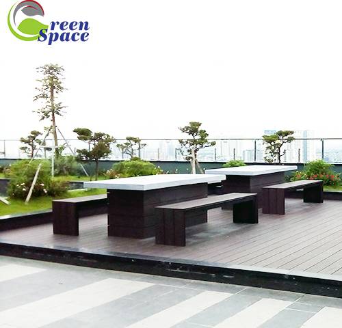 Bàn ghế gỗ nhựa ngoài trời