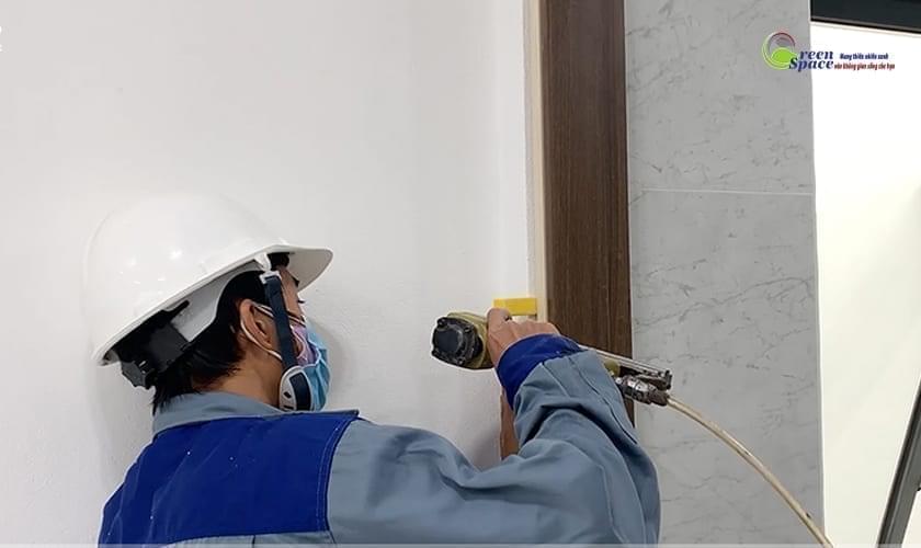 Các bước thi công cửa gỗ nhựa sinh thái ecoplast door composite cố định khuôn cửa